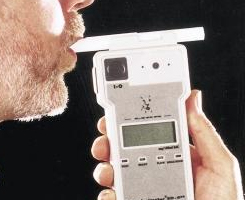 SPRT 便攜式TIII打印機在警用呼氣式酒精測試儀中(zhōng)的應用解決方案